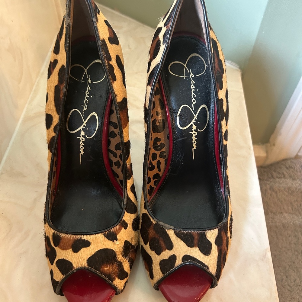 Jessica Simpson Leopard Print Peep Toe Heels